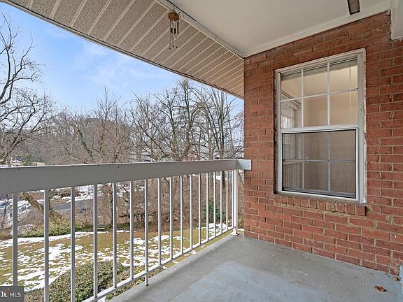 5th image of 1916 Wilson Ln Suite 202