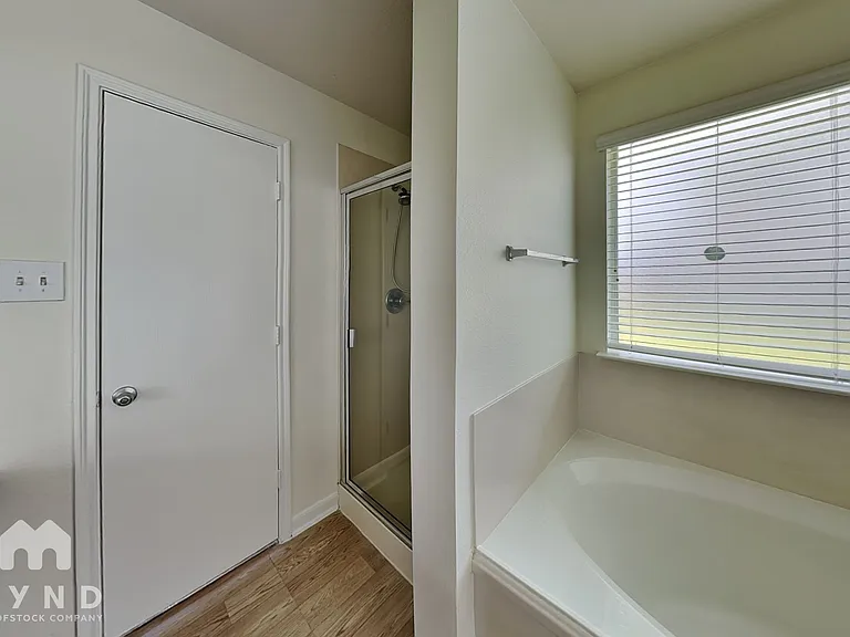 4103 Oakview Creek Ln — Photo 14
