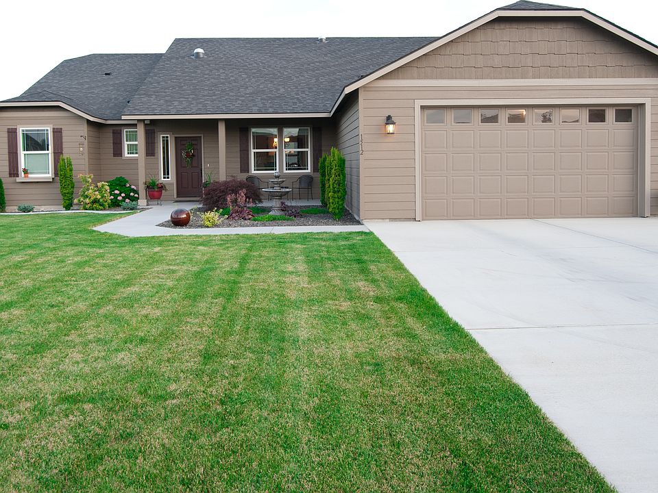 1st image of 1512 Crab Apple Cir