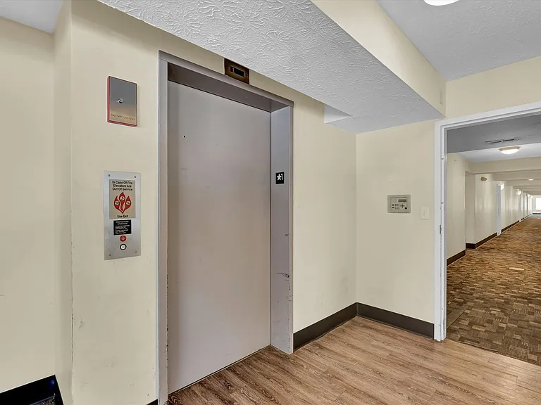Rowan Place Apartments — Photo 28
