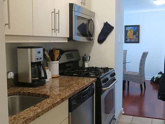 3rd image of 219 S 18th St #1420