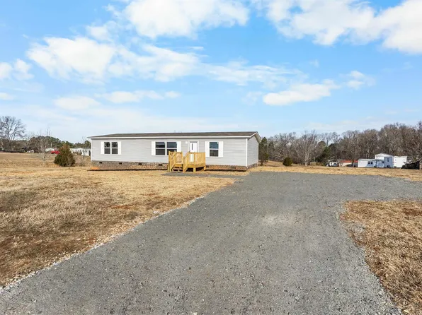 585 Happy Valley Rd, Fountain Inn, SC 29644