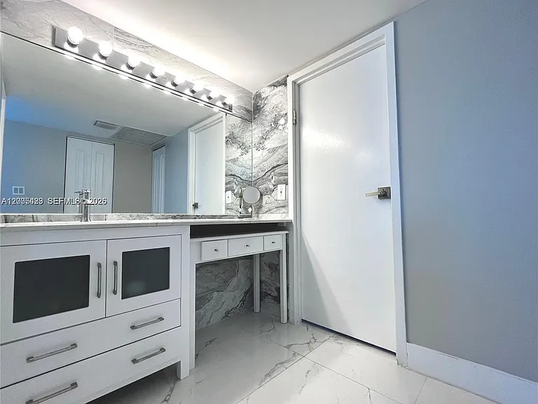 100 Bayview Dr #1827 — Photo 13