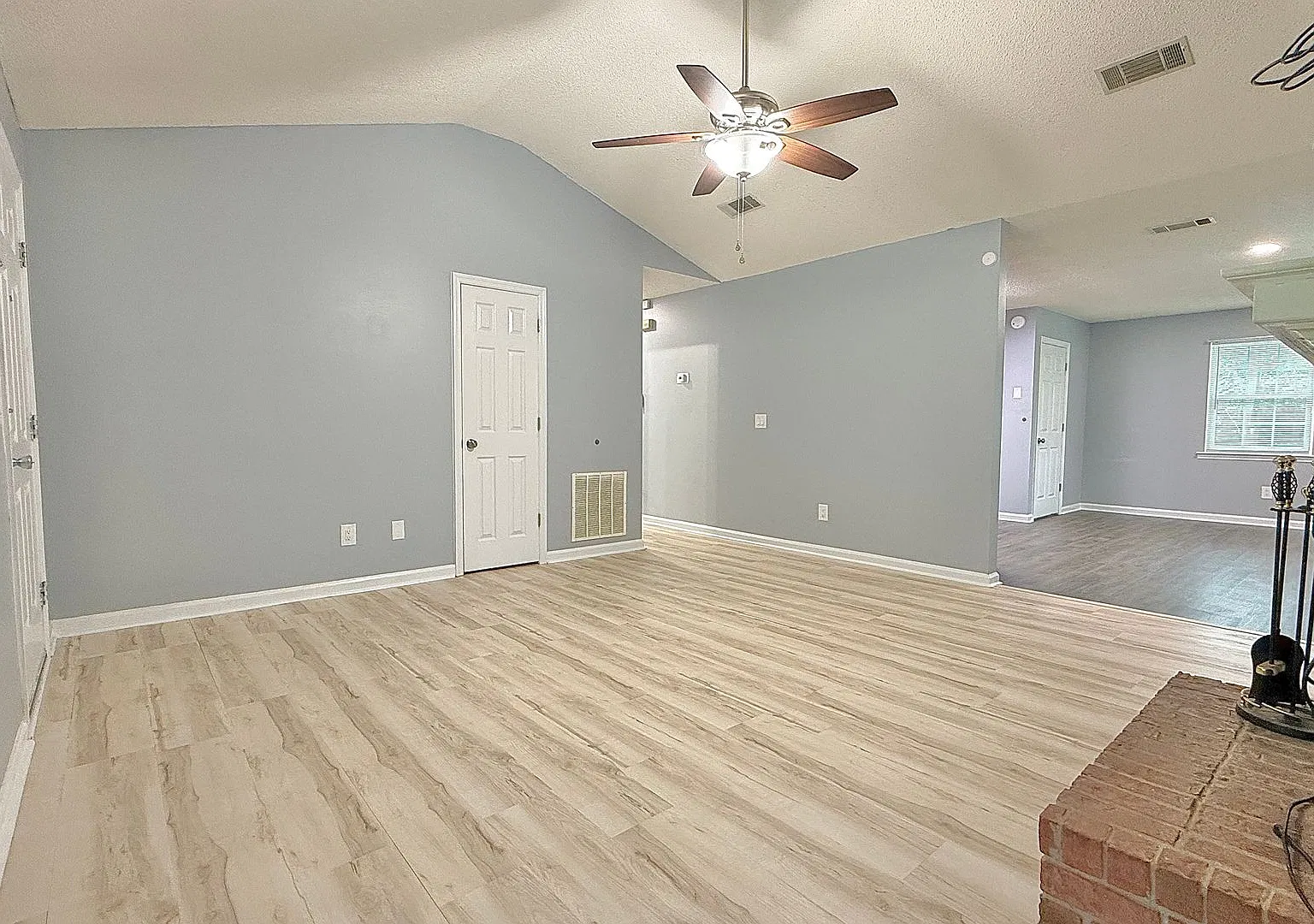 Move-In Ready | Pet Friendly — Photo 3