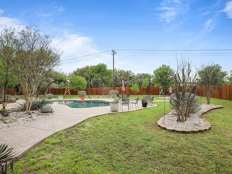218 Deer Creek Dr — Photo 27