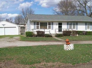 9 East Wurl Lane, Altamont, IL 62411