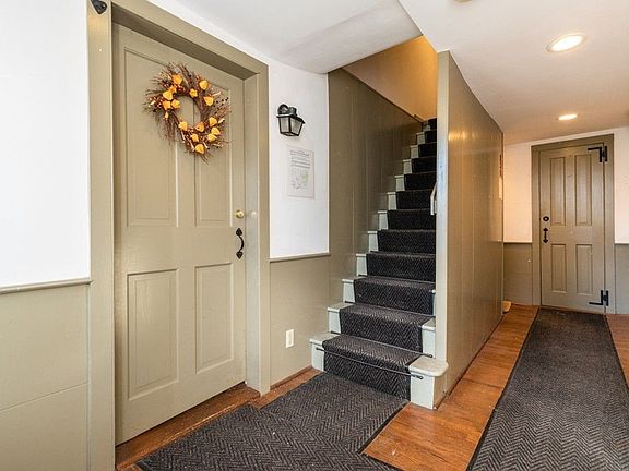2nd image of 3 North St #4
