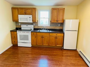 300 E John St, Lindenhurst, NY 11757