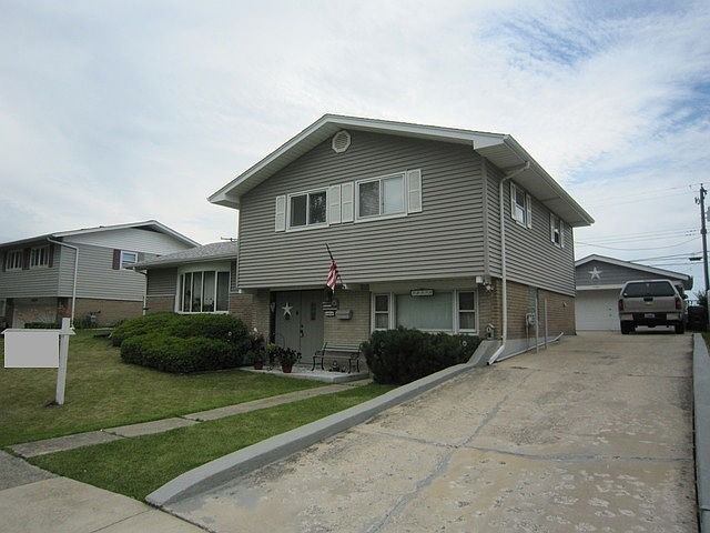 1st image of 14854 Menard Ave