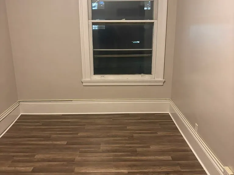 3911 Main St #4 — Photo 2