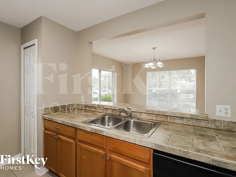 228 Draw Bridge Ln — Photo 8