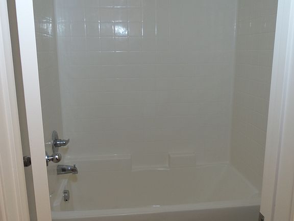 3rd image of 27963 Cactus Ave Unit C