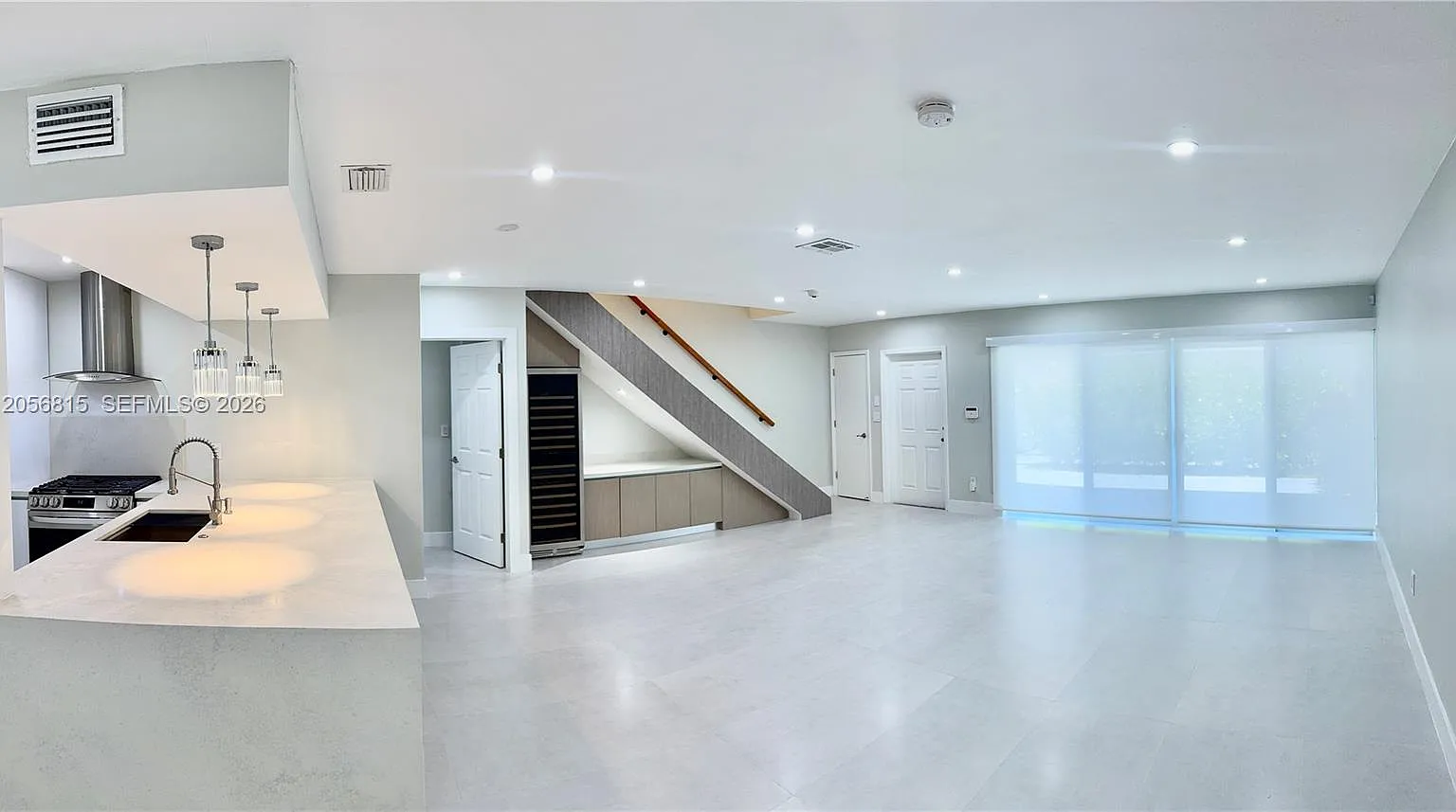 3 bed, 2.5 bath, 1632 sqft, $4,900 — Photo 4