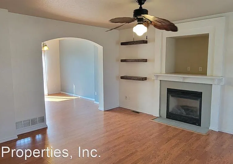 3241 Viero Dr — Photo 3