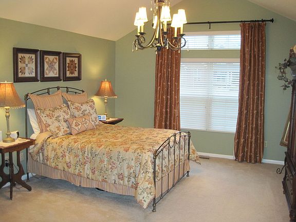 5th image of 7841 Surreywood Dr