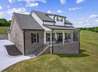 713 Blue Water Dr, Cookeville, TN 38506