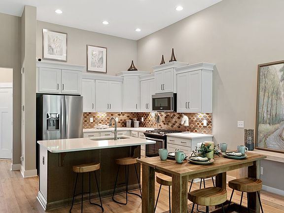 Model Home Summit Floorplan