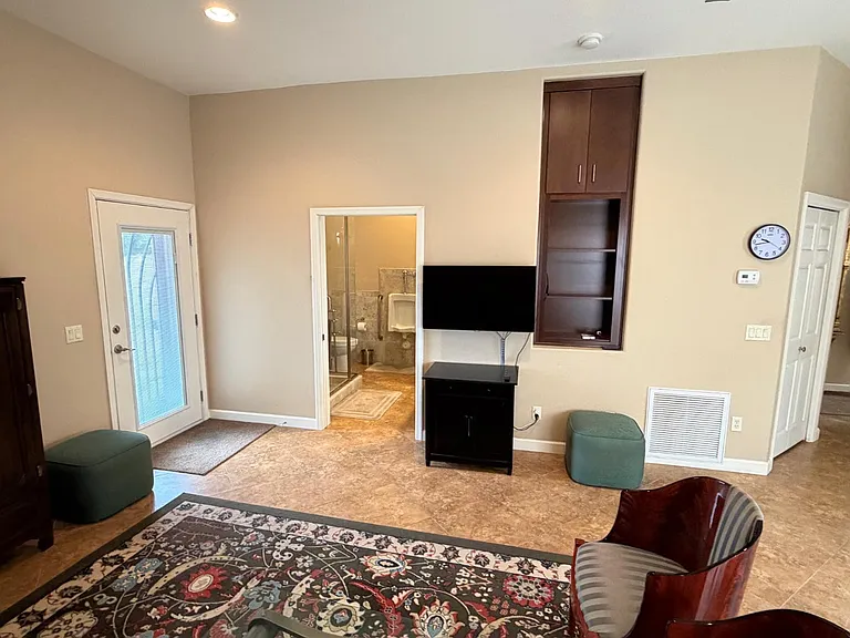 4132 E Grandview Cir — Photo 8