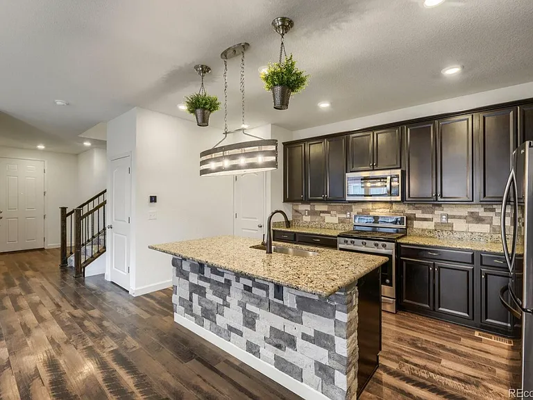 21803 E Quincy Pl — Photo 9