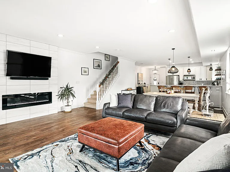 536 W Montgomery Ave — Photo 22
