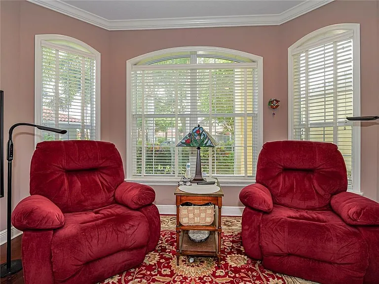 5873 Pine Ridge Cir — Photo 9