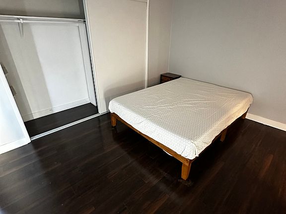 3rd image of 5741 Virginia Ave