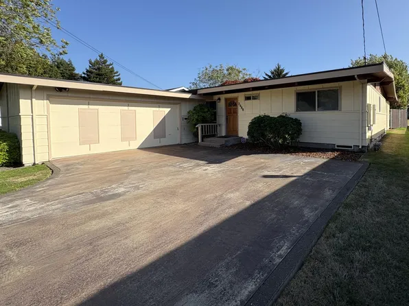 2088 Holly St, Eureka, CA 95503