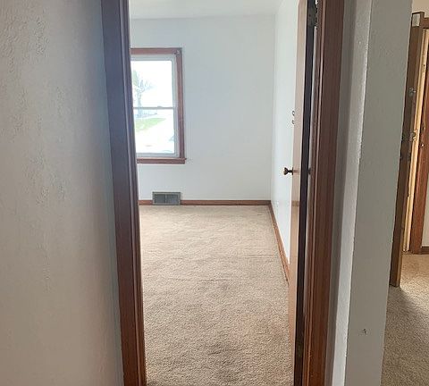 5th image of 737 Camden St