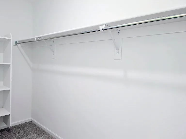 711 Dylan Ct — Photo 11