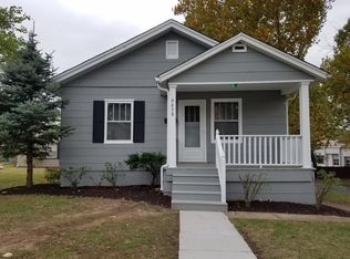 8838 Powell Ave, Saint Louis, MO 63144