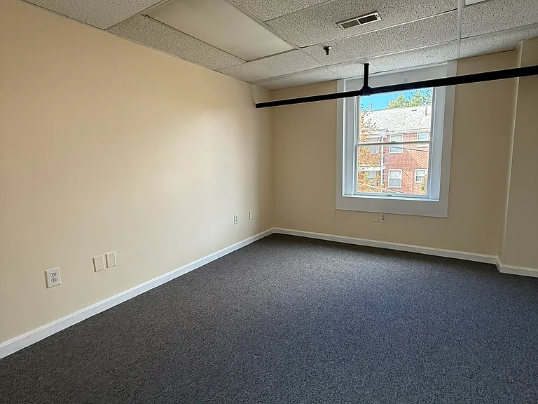 6 Nichols St #3 — Photo 21