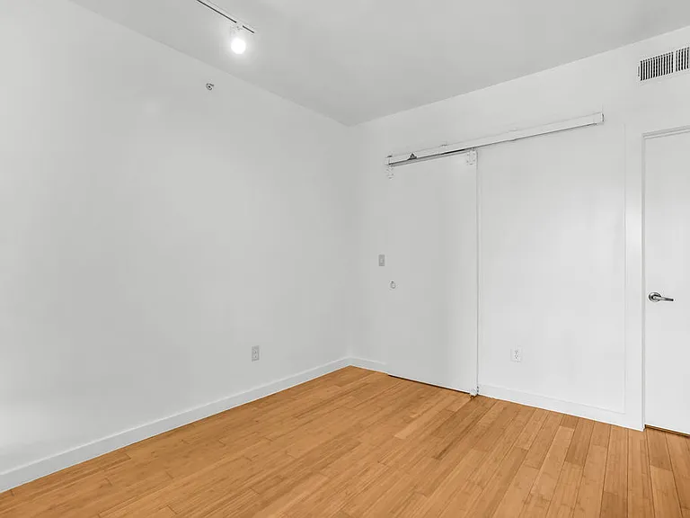 1111 S Akard St #304 — Photo 4