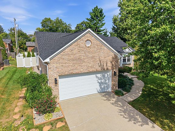 3rd image of 2233 Gulfstream Dr