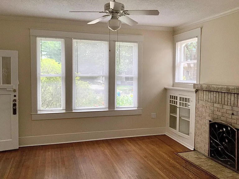 1322 Harvard St — Photo 4