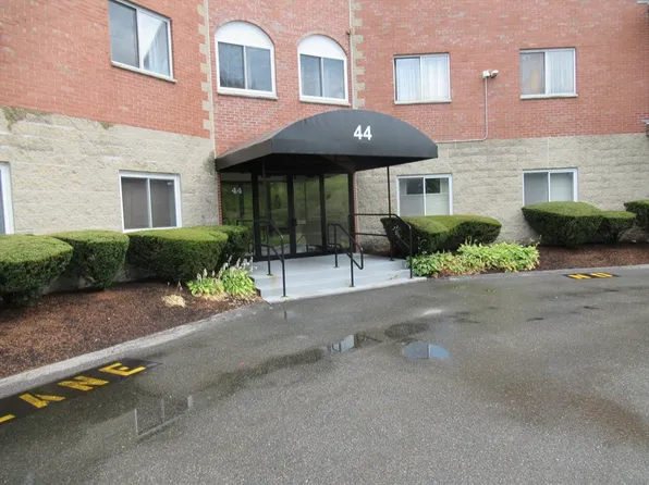 44 Loomis St APT 103, Malden, MA 02148