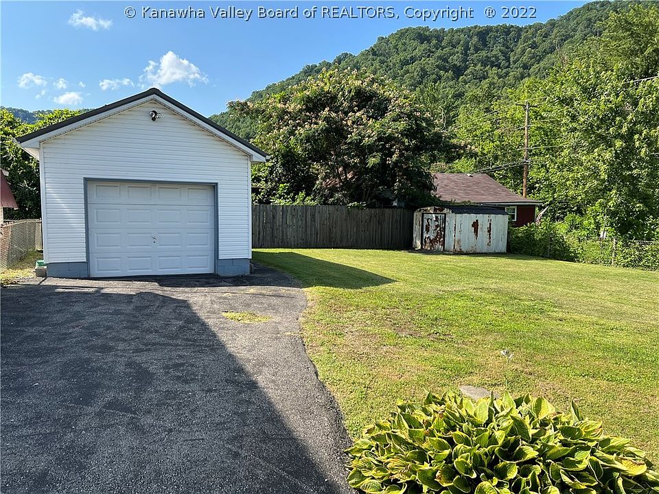52 Tyler St, Ragland, WV 25690 MLS 255090 Zillow