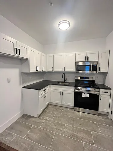 664 Ocean Ave #201 Photo 1