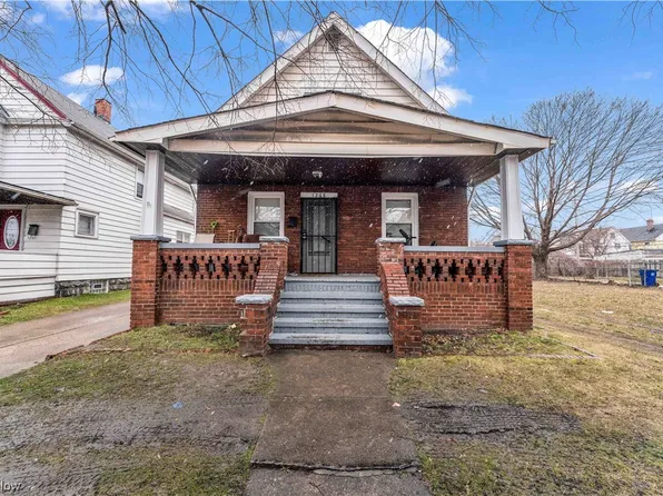 1268 E 169th St, Cleveland, OH 44110