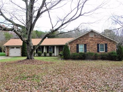 2129 Storm Canyon Rd, Winston Salem, NC, 27106