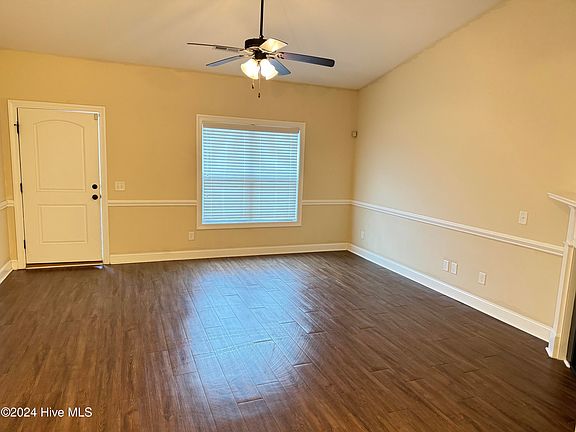4th image of 2302 Sweet Bay Dr #A
