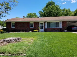 1158 Landgraf Dr, Cape Girardeau, MO 63701
