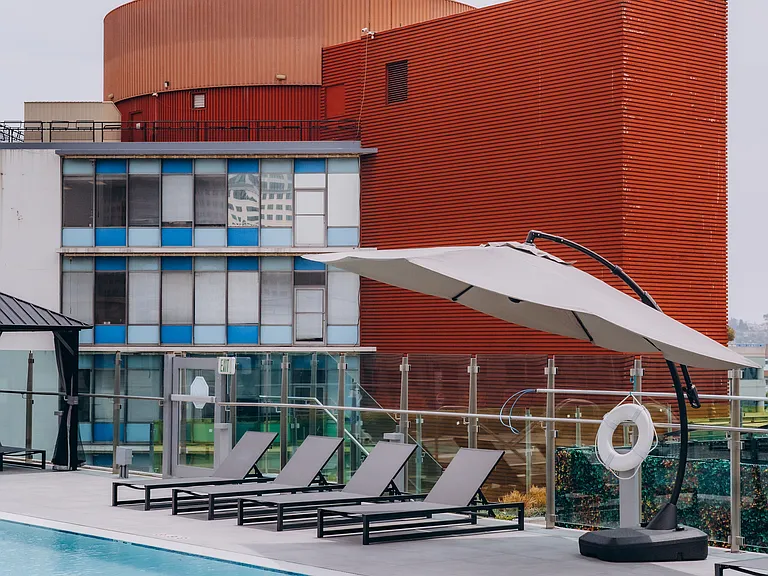 TENTEN Campus Glendale — Photo 16