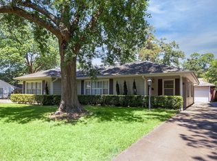 1019 Grovewood Ln, Houston, TX 77008