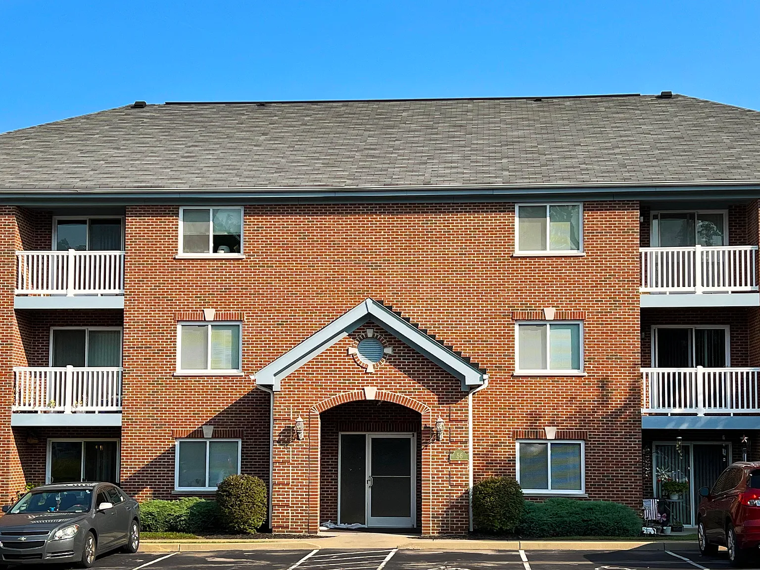 Walton Ridge Apartments — Photo 3