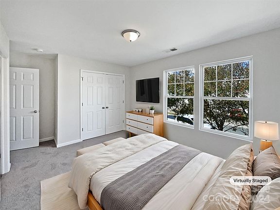 4th image of 1555 Peabody Ct