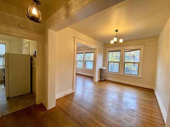 4th image of 1615 15th Ave #20