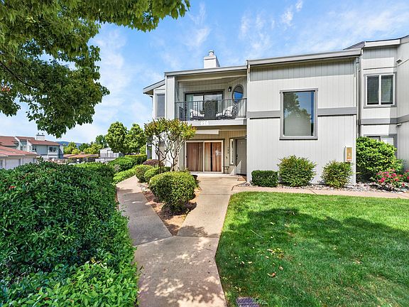 4th image of 425 Ridgecrest Trl #225