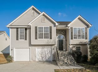 3704 Pointe Cir, Fairburn, GA 30213