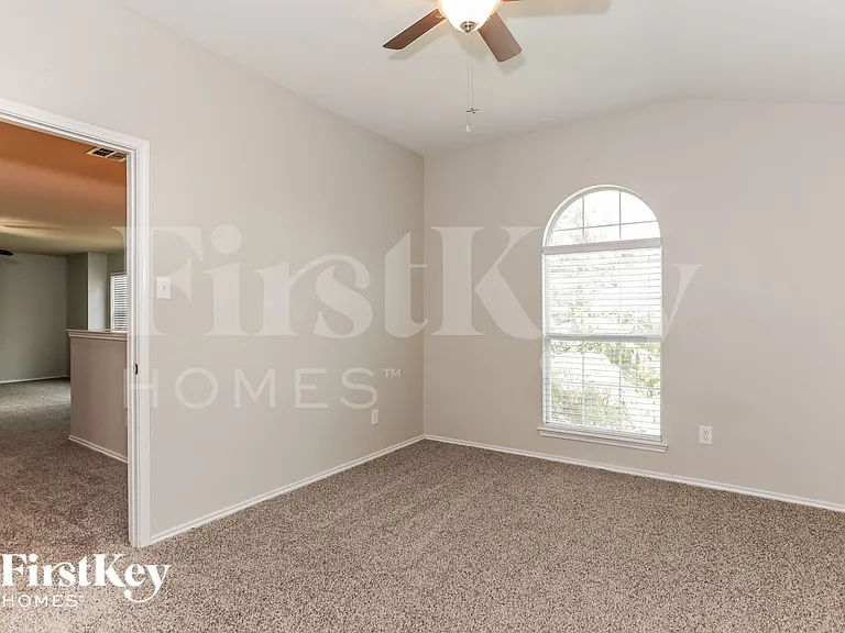 7439 Gallo — Photo 11
