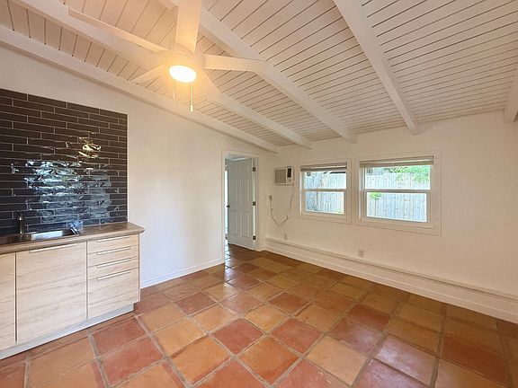 3rd image of 2969A Wood St #B
